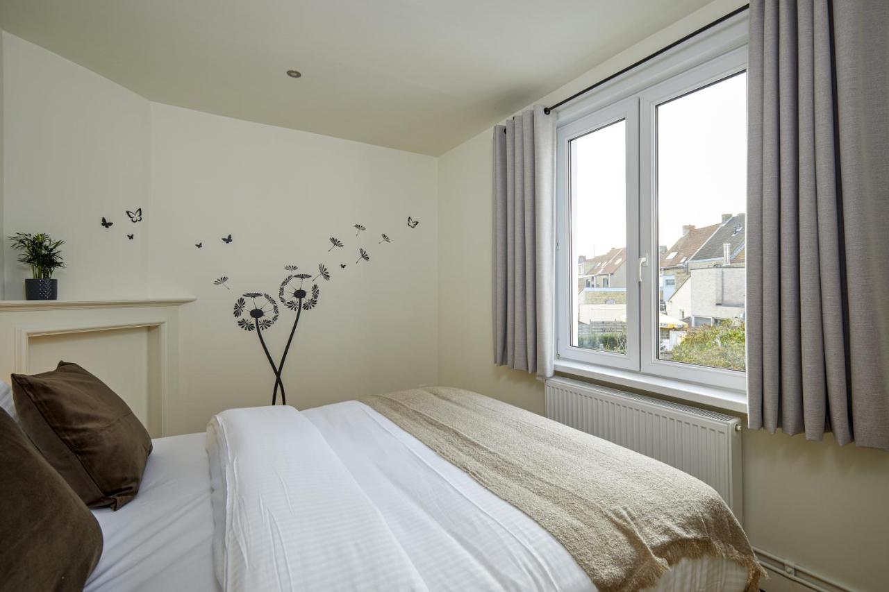 Trendy, Authentieke Woning Met Groot Terras En Tuin Villa Brugge Bagian luar foto