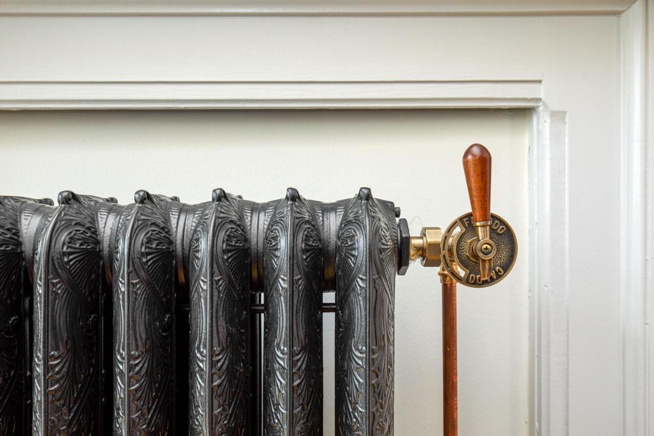 Trendy, Authentieke Woning Met Groot Terras En Tuin Villa Brugge Bagian luar foto
